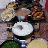 Comida Caseira Da Dodora Nourriture
