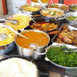 Comida Caseira Da Dodora Nourriture