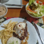 Lago Dourado Comida