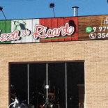 Pizza Do Ricardo E Exterior