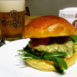 Divino Burger Nourriture