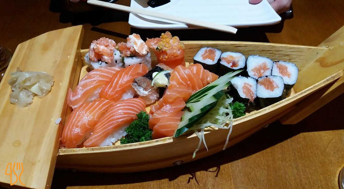 Naoto Sushi Comida