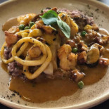 Taypá Sabores Del Perú Comida