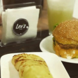 Lev's Food Nourriture