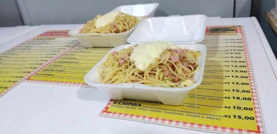 Caio Lanches Nourriture