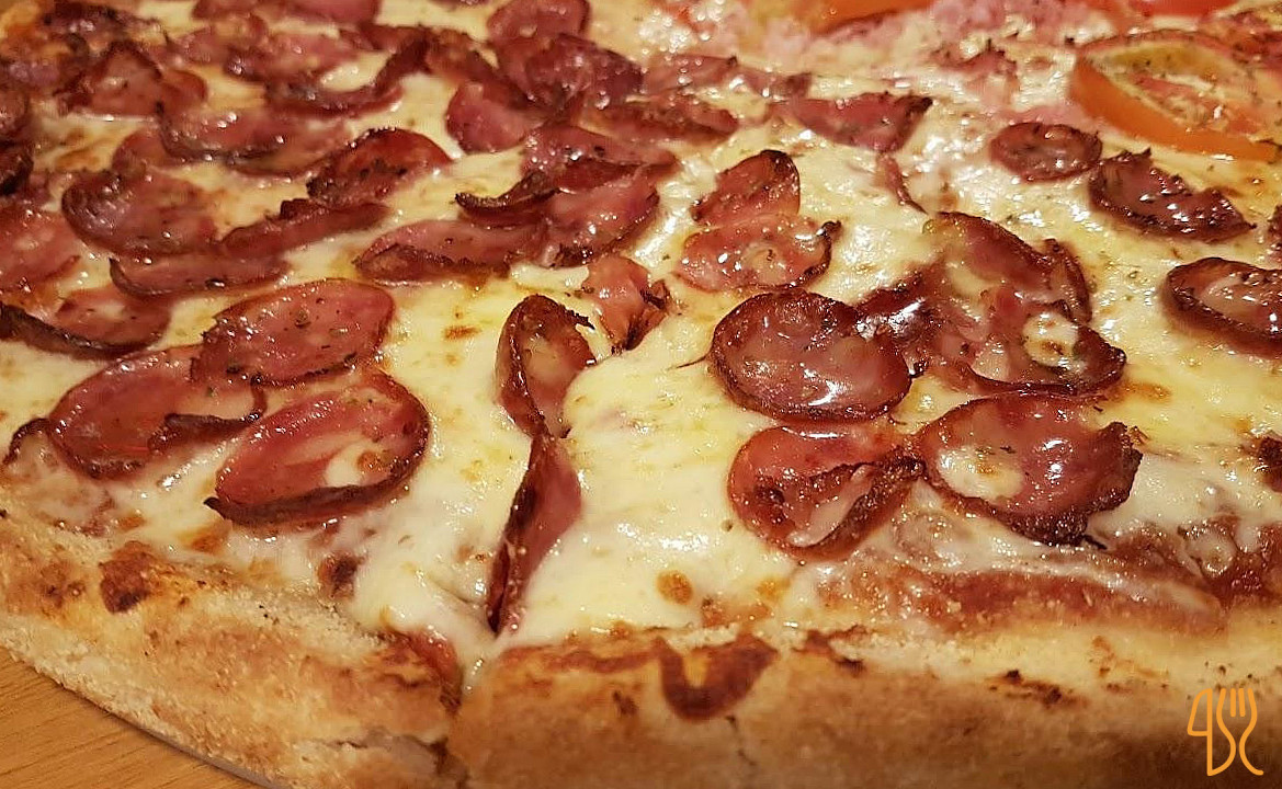 Pizza Bus Pelinca Nourriture