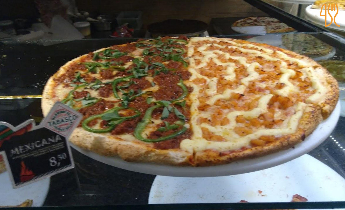 Pizza Bus Pelinca Nourriture
