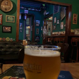 Clover Pub Dentro