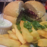 Clover Pub Comida