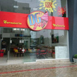 Dg Pop's Exterior