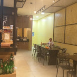 Pizzaria Modelo À l'intérieur