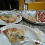 Dina Pizza Comida