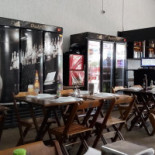 Mc Beer À l'intérieur