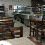 Restaurante E Pizzaria Sem Nome À l'intérieur