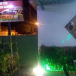 Peruzzo's Lanchonete E Pizzaria Exterior