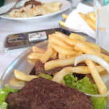Dona Loura Nourriture
