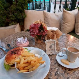 Le Café Comida