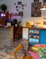 Café Com Chita Bistrô Dentro