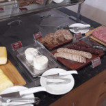 Hengu E Nourriture