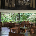 Vila Colonial Dentro