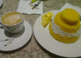 Vivenda do Camarão food