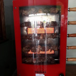 E Lanche Todinho À l'intérieur