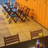 Box Burger Dentro