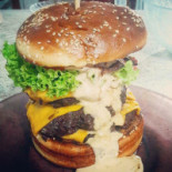 Buja's Burger Comida