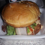Buja's Burger Comida