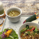 Broto Bistro food