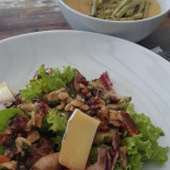 Broto Bistro food