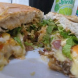 Maná Hot Dogs Nourriture