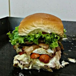 Deia Lanches Nourriture