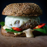 Greema Burger Comida