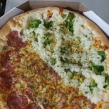 Deli Pizzas Nourriture