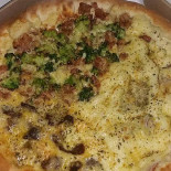 Deli Pizzas Nourriture