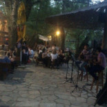 Lu Amaral Outside