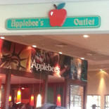Applebee's Exterior