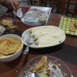 Três Irmãs Nourriture