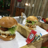 Pop's Burger Nourriture
