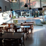 Yonk Cafeteria À l'intérieur