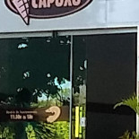 Capuxu outside