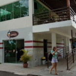 Capuxu outside