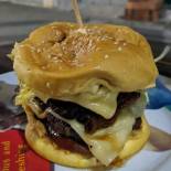 JÔ Burgerr Comida
