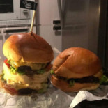 Kinder Burger Nourriture