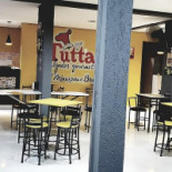Tutta Salgados À l'intérieur