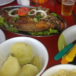 Adega Da Ponte Comida