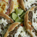 Colonial Esfiharia Comida