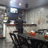 Super Burgers Vila À l'intérieur