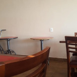 Fribom Pizzas E Sorvetes À l'intérieur